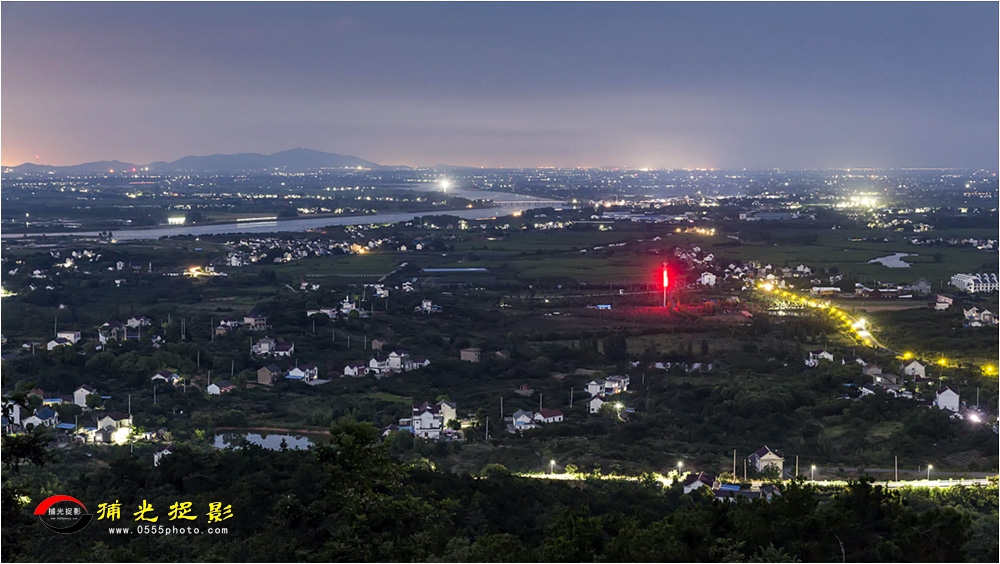 《桃花村夜色》汤志贵.jpg